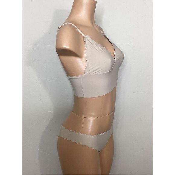 New. Pilyq Seamless thong bikini. S-top/M-bottom. Retails $129 - Picture 3 of 8